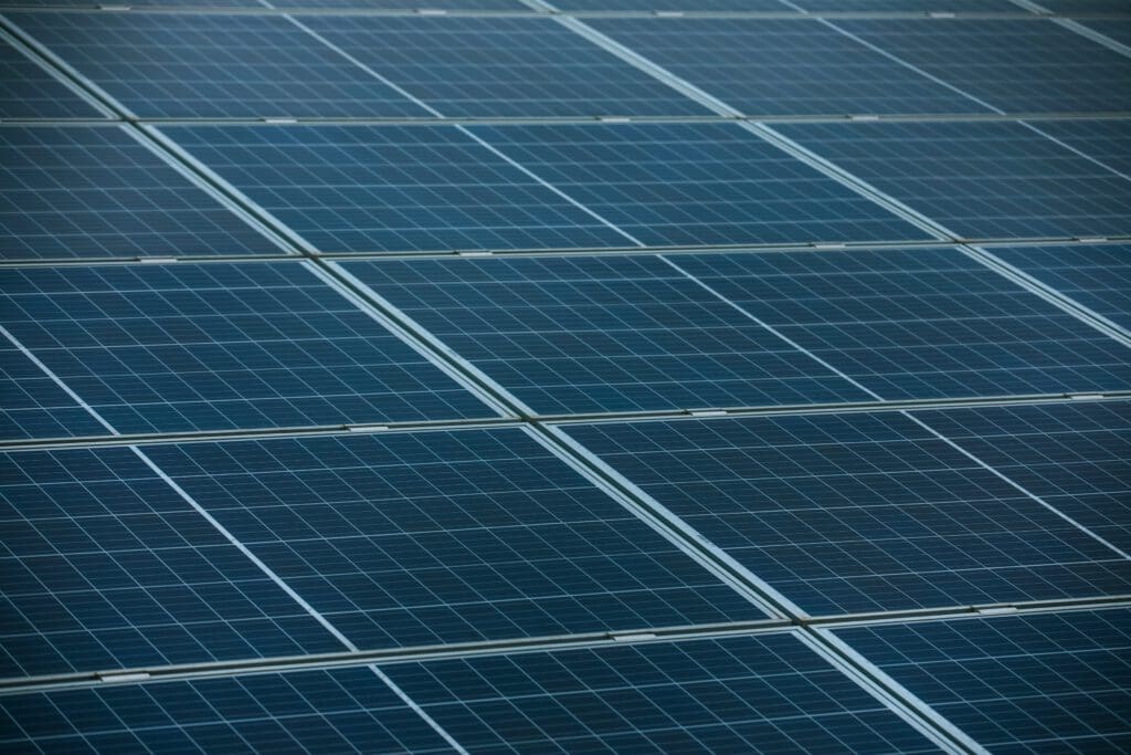 markus-spiske-pwFr_1SUXRo-unsplash Chroma Energy Group Solar Installation